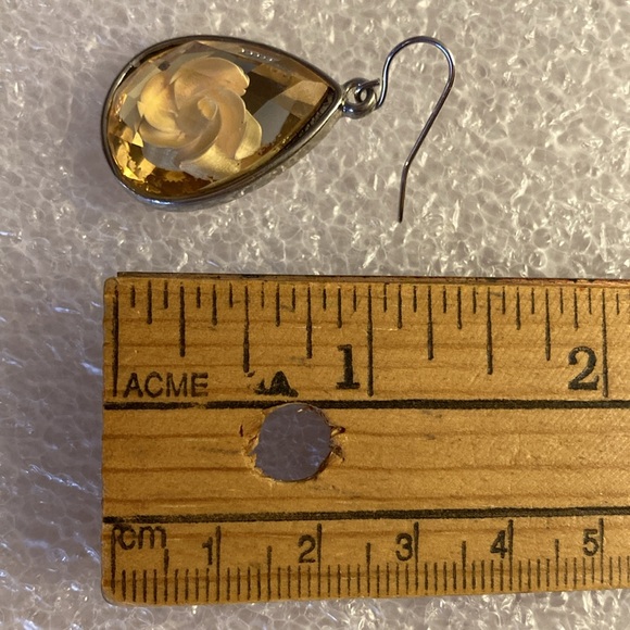 NWOT - Ricki’s Silvertone Pear Shaped Citrine Pinwheel Crystal Pierced Earrings - Picture 8 of 11